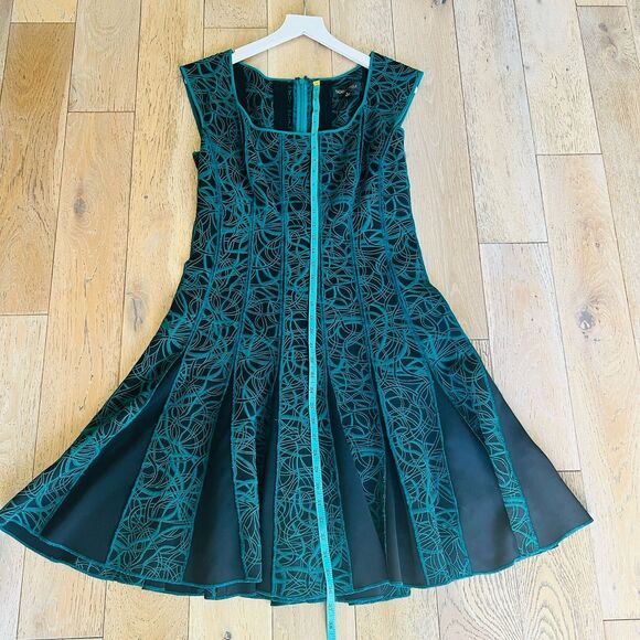 Tadashi Shoji Dress L Green Brocade Fit Flare Cocktail Wedding Guest Elegant - Picture 10 of 15